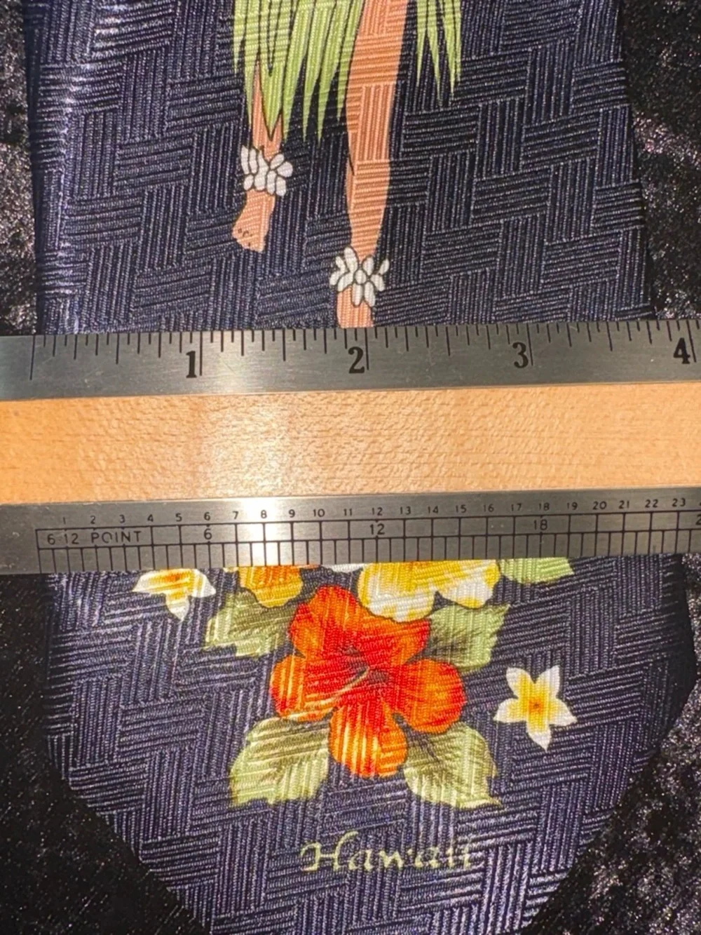 Vintage City Noble Necktie Navy Blue Hawaiian Hula Dancer One Size EUC